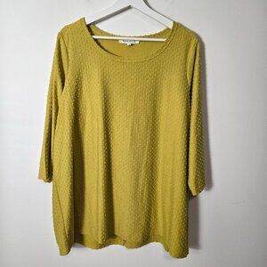 Rose + Olive Size 1X Mustard Yellow Textured 3/4 Sleeve Top Back Button